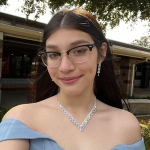 Meet your Posher, Natalie